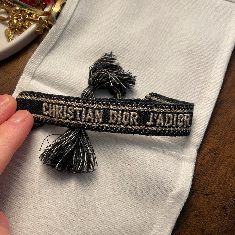 Dior friendship bracelet